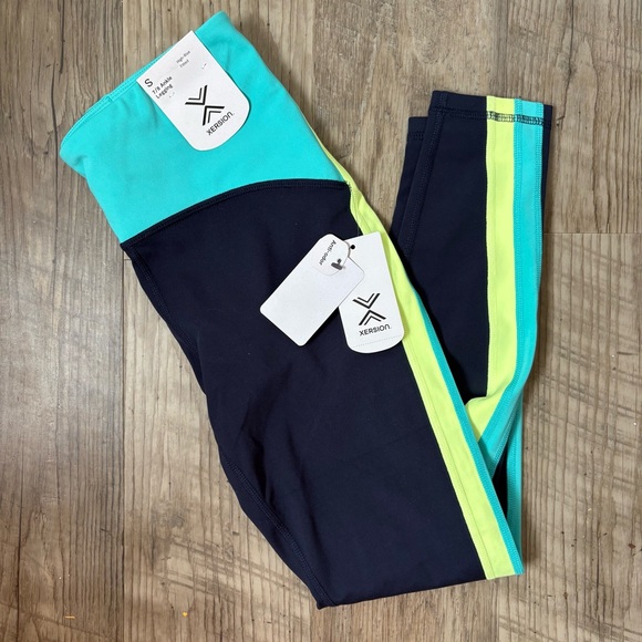 Xersion Pants - NWT Xersion Women's Aqua and Neon Green Cropped High Rose Leggings